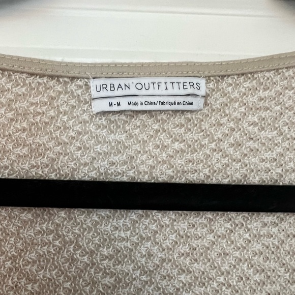 Urban Outfitters Cropped Knit Cream Top | Size M - Picture 3 of 4